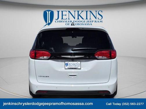 Bright White Clearcoat 2026 Chrysler Voyager LX