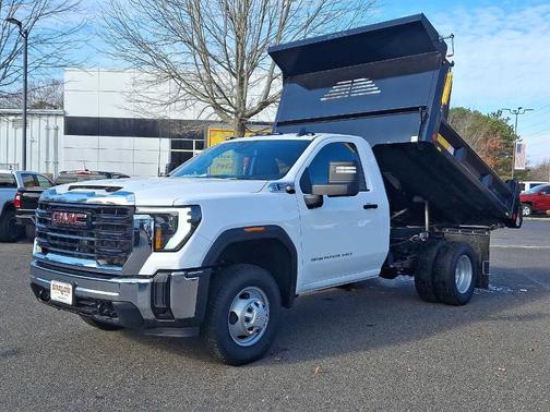 2025 GMC Sierra 3500 Pro