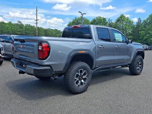2025 GMC Canyon AT4
