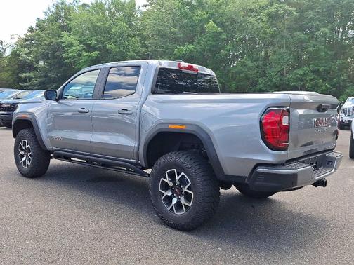 2025 GMC Canyon AT4
