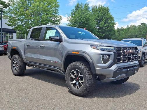2025 GMC Canyon AT4