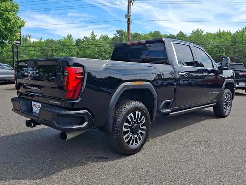 Onyx Black 2024 GMC Sierra 2500 Denali Ultimate