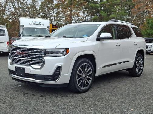 2020 GMC Acadia Denali