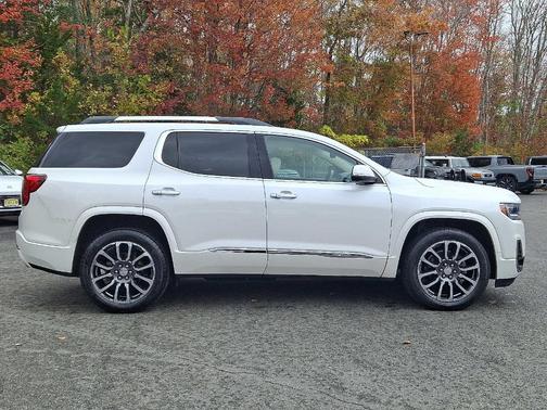 2020 GMC Acadia Denali