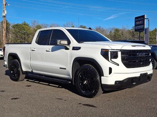 2025 GMC Sierra 1500 Elevation