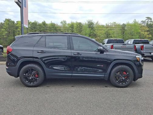 Ebony Twilight Metallic 2023 GMC Terrain AT4