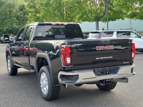 2024 GMC Sierra 2500 SLE