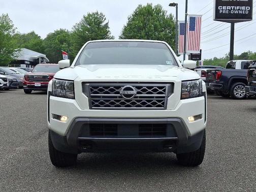 2022 Nissan Frontier SV