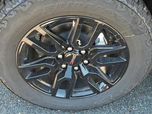Summit White 2026 GMC Sierra 1500 Elevation