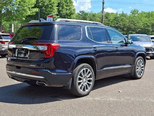 2021 GMC Acadia Denali