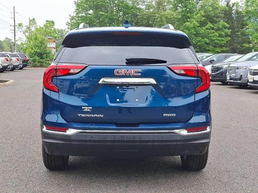 2021 GMC Terrain SLT