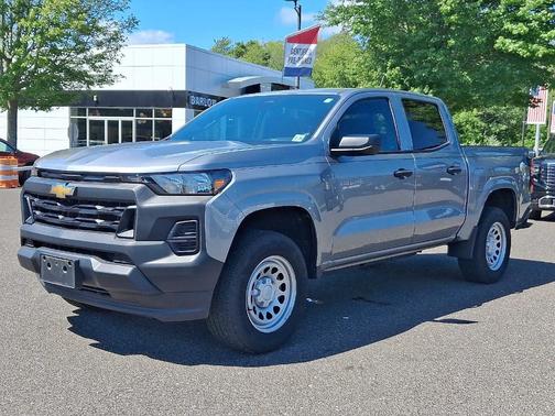 2024 Chevrolet Colorado WT
