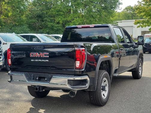 2024 GMC Sierra 2500 Pro