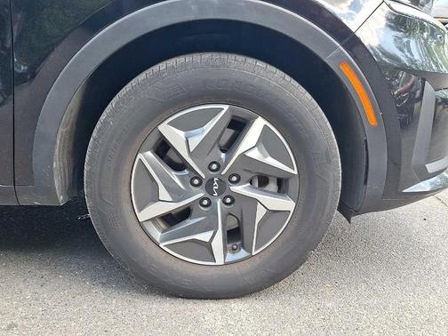 Aurora Black 2022 Kia Sorento Hybrid S