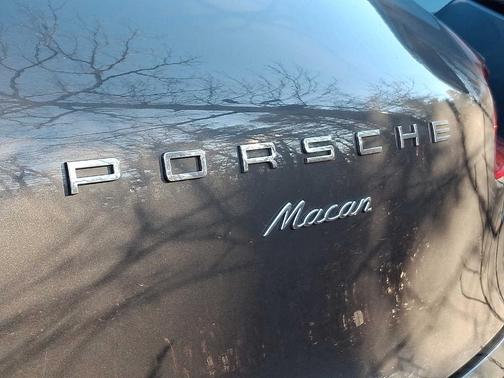 2018 Porsche Macan 