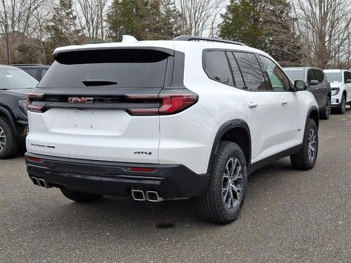 2025 GMC Acadia AT4