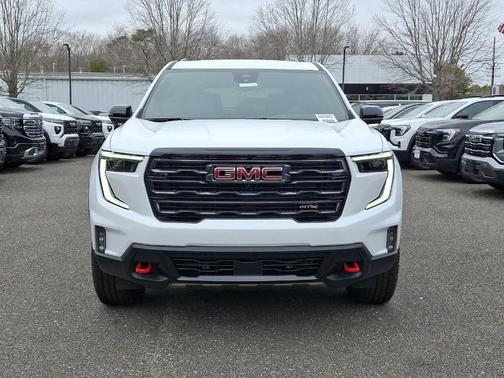 2025 GMC Acadia AT4