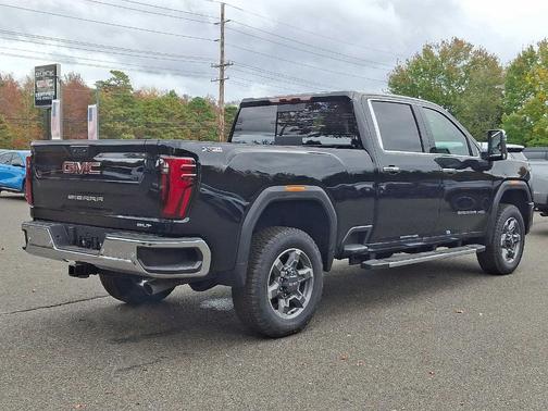2026 GMC Sierra 2500 SLT