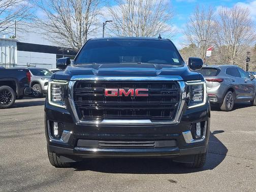 2023 GMC Yukon SLE