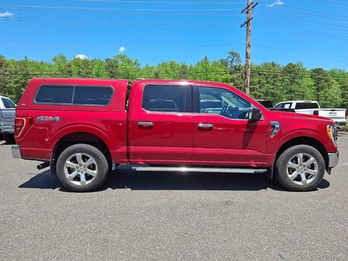 Rapid Red Metallic Tinted Clearcoat 2022 Ford F-150 XLT