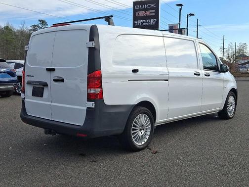 2023 Mercedes-Benz Metris Base