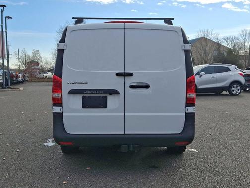 2023 Mercedes-Benz Metris Base