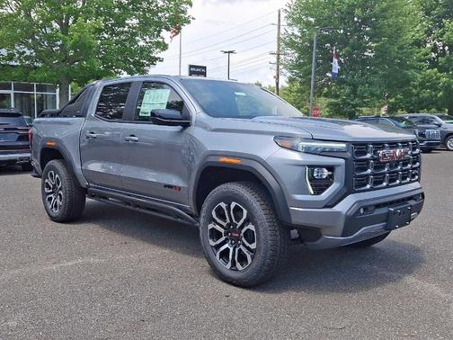 2025 GMC Canyon AT4