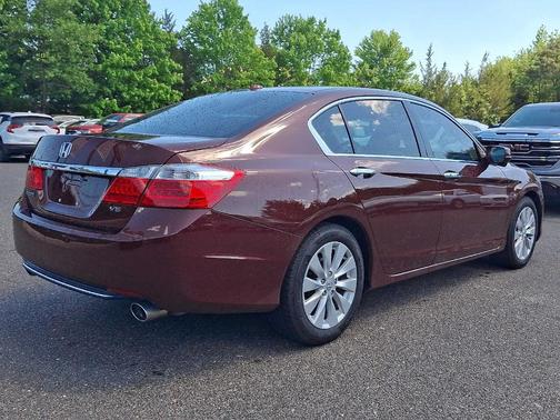 Basque Red Pearl II 2015 Honda Accord EX-L