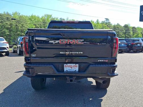 Onyx Black 2025 GMC Sierra 2500 AT4