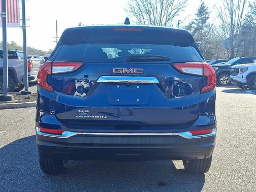 2022 GMC Terrain SLT