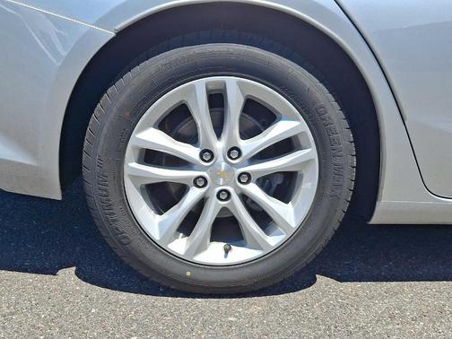 Silver Ice Metallic 2016 Chevrolet Malibu 1LT