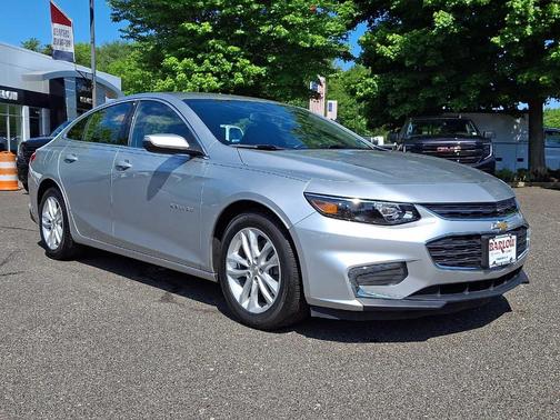 Silver Ice Metallic 2016 Chevrolet Malibu 1LT