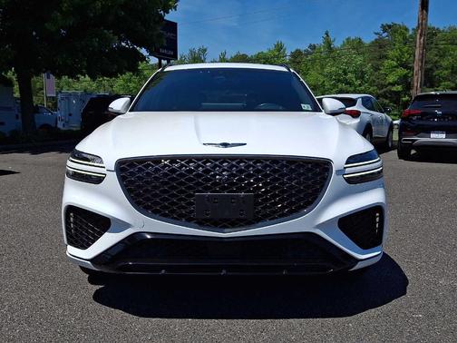 Uyuni White 2023 Genesis GV70 3.5T Sport