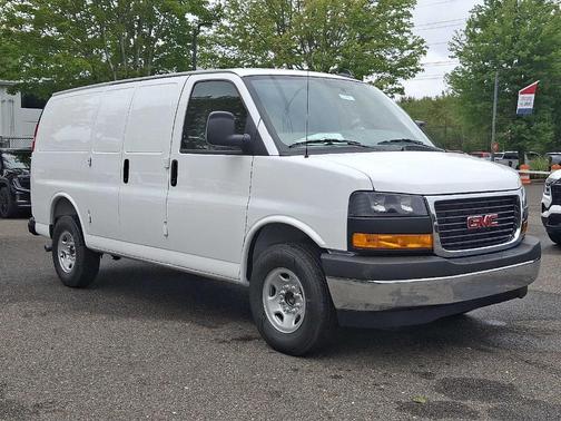 2025 GMC Savana 2500 Work Van