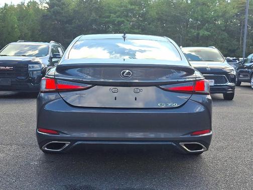 2023 Lexus ES 350 F SPORT Handling