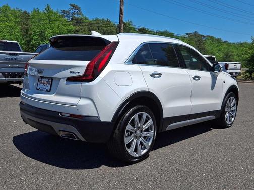Crystal White Tri-Coat 2023 Cadillac XT4 Premium Luxury