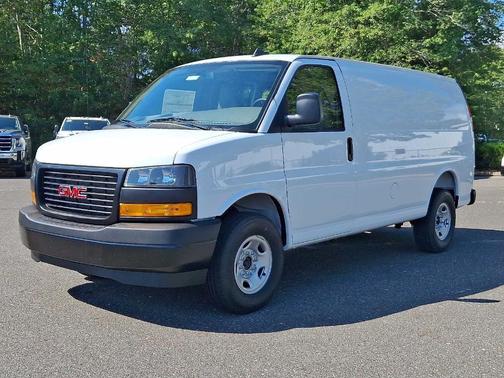 2025 GMC Savana 2500 Work Van