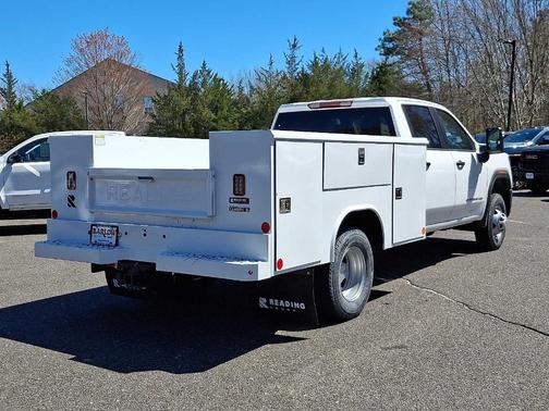 2025 GMC Sierra 3500 Pro