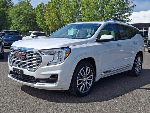 2024 GMC Terrain Denali