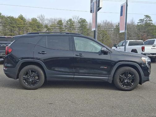 2023 GMC Terrain AT4