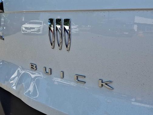 Summit White 2026 Buick Envista Preferred