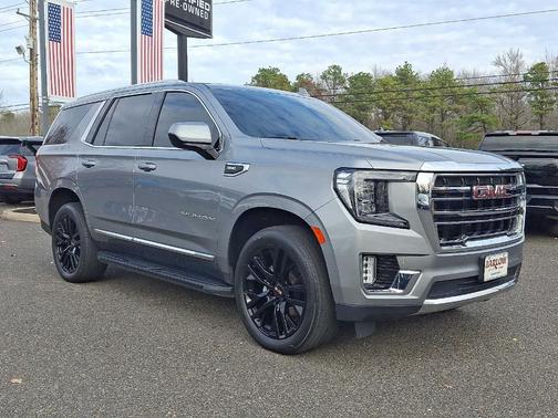 2023 GMC Yukon SLT