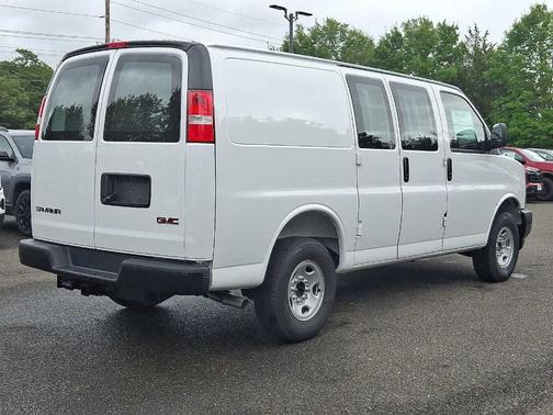 2025 GMC Savana 2500 Work Van