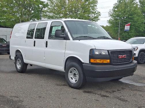 2025 GMC Savana 2500 Work Van