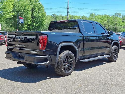 2022 GMC Sierra 1500 Limited Elevation