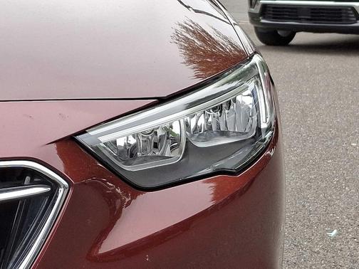 2019 Buick Regal Sportback Essence