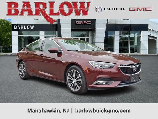 2019 Buick Regal Sportback Essence
