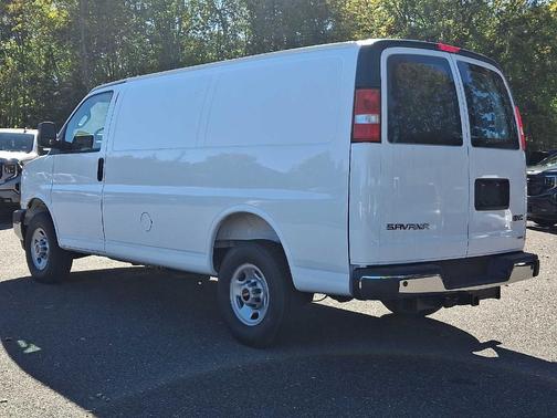 2025 GMC Savana 2500 Work Van
