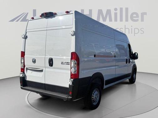 Bright White Clearcoat 2026 RAM ProMaster 2500 High Roof