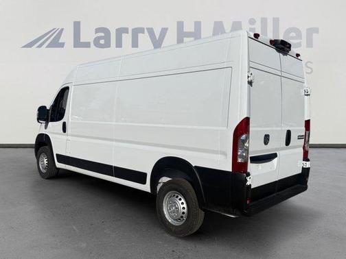Bright White Clearcoat 2026 RAM ProMaster 2500 High Roof